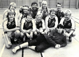 1981 Segrare i Kenty Cup. Foto: Olle Ström 811121. Katta, Mia, Sten, Ankan, Curt Boel, Maggan, Kerstin, Eva-Lena, Pia Camilla